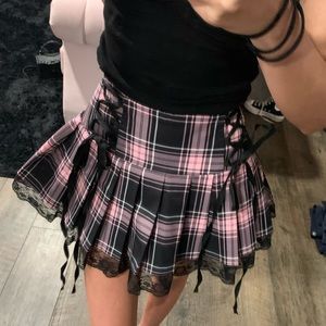 Pleated skirt